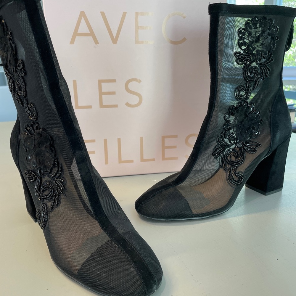 Avec les Filles Regan Mesh Boot.  Black Size 9